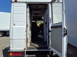 MERCEDES-BENZ 814 D Vario 11 Sitzer Mannschaftswagen Polizei