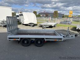 andere VTA Maschinentransporter