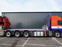 Volvo FM 450 8X4 FLATBED WITH GORMACH 3400E6 CRANE