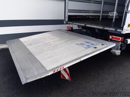 MERCEDES-BENZ Actros 2551L Giga MP5 Koffer LBW 2,5t Lenkachse