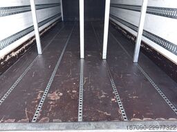 MERCEDES-BENZ Actros 2551L Giga MP5 Koffer LBW 2,5t Lenkachse