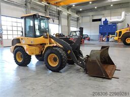 VOLVO L35G + Fork