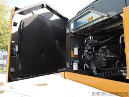 LIEBHERR R930 Belgium Machine