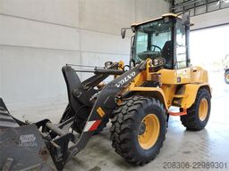 VOLVO L35G + Fork