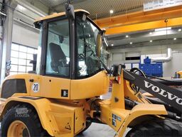 VOLVO L35G + Fork