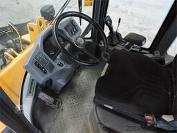 VOLVO L35G + Fork