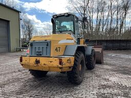Liebherr L 522 with High-Tipping Bucket