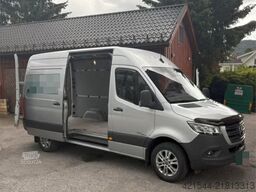 Mercedes-Benz Sprinter 319