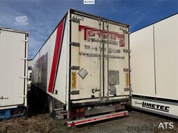 Ekeri box semi-trailer.