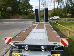 Humbaur 4-Achs-Tieflader HTD 40K- mit Radmulden