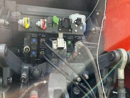 Kubota M7153