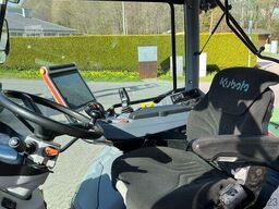 Kubota M7153
