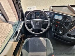 MERCEDES-BENZ Actros 2545 /für Tierkadaver / mit Waage