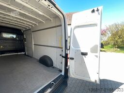 VOLKSWAGEN Crafter Kasten 35 L4H3 Hochdach KAM Navi Klima