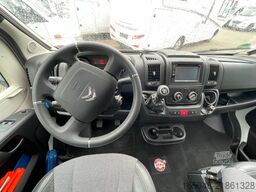 ADRIA CORAL 670 DL ALL-IN Solar,, nur 9900 Km