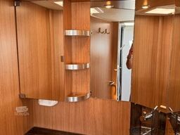KNAUS Sky TI 700 MEG Silver Selection
