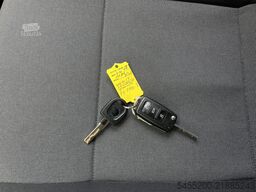 Volkswagen Transporter Kombi 2.0 TDI L1H1 BTW EN BPM VRIJ!...