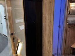 EURAMOBIL Integra Line 720 EF RFK Alde Luftfahrwerk