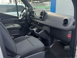 MERCEDES-BENZ Sprinter 314 AUTOMATIK NAVI TOTWINKEL KAMERA LED