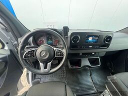 MERCEDES-BENZ Sprinter 314 AUTOMATIK NAVI TOTWINKEL KAMERA LED