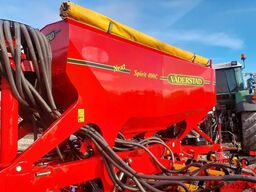 Väderstad Spirit 400 C mit BioDrill