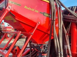 Väderstad Spirit 400 C mit BioDrill