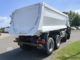 IVECO Trakker 450