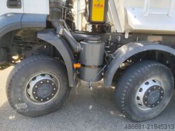 IVECO Trakker 450