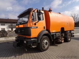 Mercedes-Benz SK / 2x Besen / Hochdruck / Hecksauger