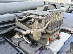 Daf CF85.410 8x4 E5 Blatt Blatt AHK Vorbereitung