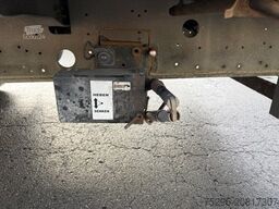 SCHMITZ CARGOBULL 3Achs Mega Varios Liftaxle SAF Hubdach verzinkt