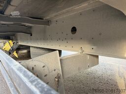 SCHMITZ CARGOBULL 3Achs Mega Varios Liftaxle SAF Hubdach verzinkt