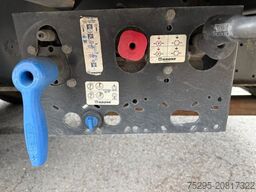 KRONE 3Achs MEGA Staplerhalter Liftachse SAF TÜV05/26