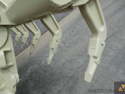 Caterpillar 130G Ex-army