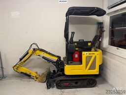  Gunter GG1050 Mini Excavator – 28 hours – Trailer