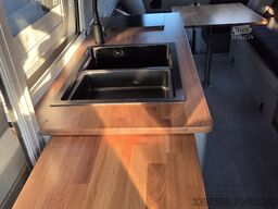 Mercedes-Benz 311 CDI