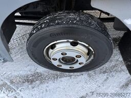 Mercedes-Benz Atego 1022 4x2 Kühlkoffer+HB / Swiss-Vehicle