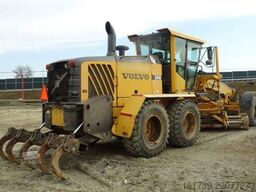 Volvo G946 6x6 road grader / Leica 3D system