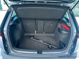 SKODA Karoq 2.0l TDI 85kW DSG * Navi * Klimaaut.