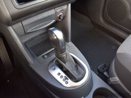 VOLKSWAGEN Caddy 1.6 D AHK 5-Sitze Automatik