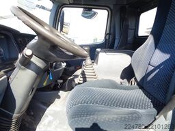 MERCEDES-BENZ 1833 , 4x4 ,Kran Hiab 166 Funk , Singlebereifung