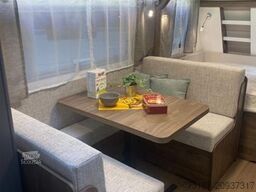 HOBBY Excellent Edition 490 KMF Modell 2026 / 1800 kg