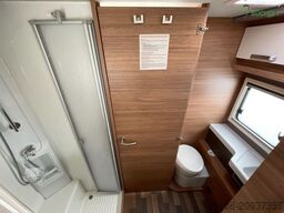 WEINSBERG CaraCore 700 MEG Light Ehemaliger Mietwagen