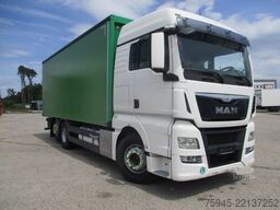 MAN TGX 26.440, Getränkeaufbau mit Schiebeplane