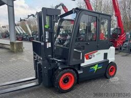 Bobcat B 50 X-7 Lithium-Ionen