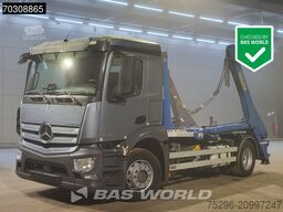 Mercedes Antos 1836 4X2 Palfinger M14T-25 MPA skiploader...
