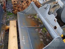  Bau Trac Hydr. Grabenräumlöffel 1500mm HS08