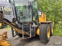 CAT 140M