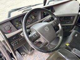 Volvo FH 16 650 6x2 GCW 70 ton / GLOBE XL / RETARDER