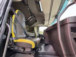 Volvo FH 16 650 6x2 GCW 70 ton / GLOBE XL / RETARDER